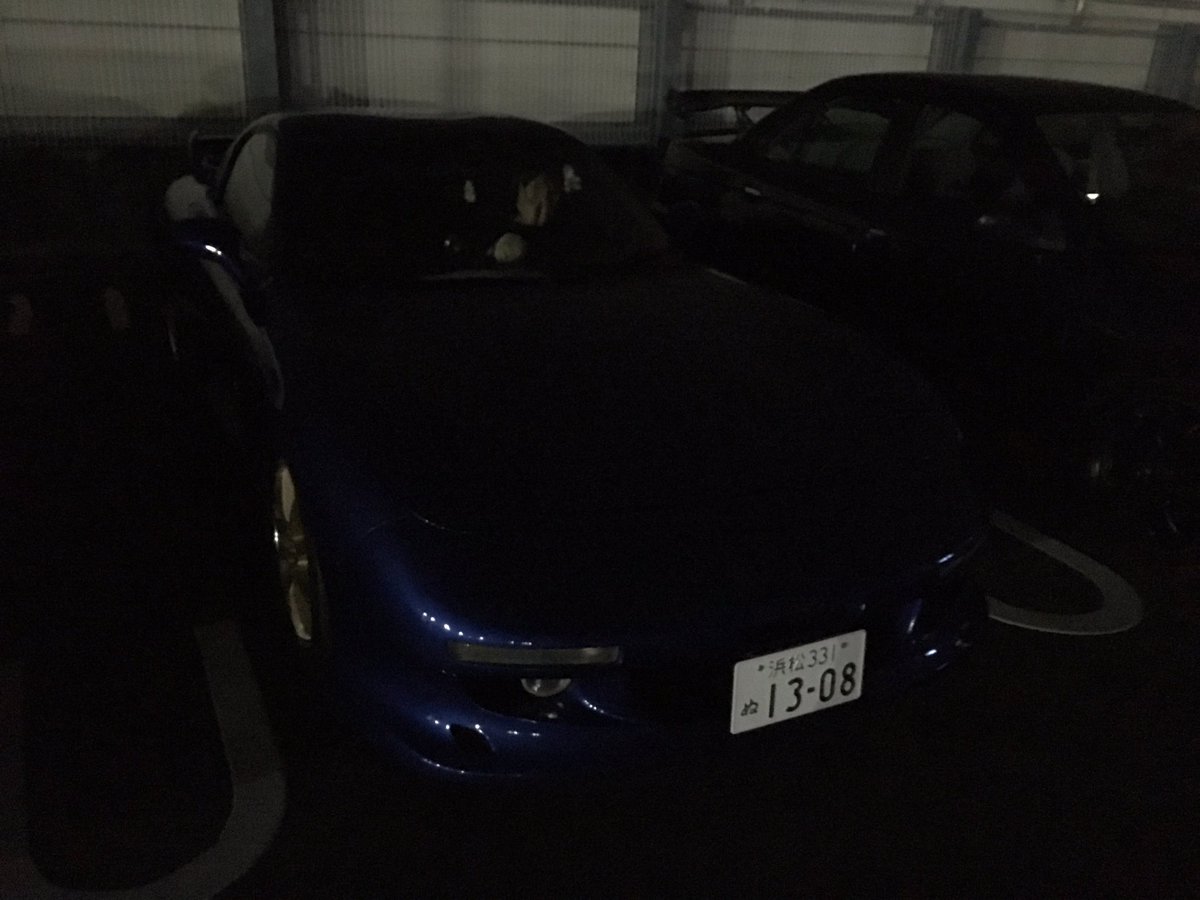 WAKYA_FD3S's tweet photo. 納車しました。
またまた同じ型のFDです。
雨宮のエアロをゆっくり純正に戻していこうと思います。 https://t.co/EryvJUaKO2