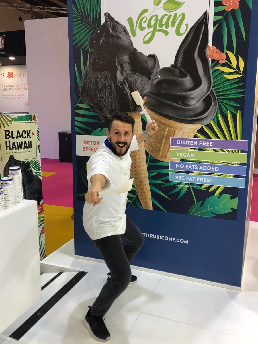 PRubicone's tweet photo. Bye Bye Madrid, our gelato ninjas have done an incredible job! ✨
Do you want to know Rubicone new products for Gelato 🍨? Write now to customerservice@prodottirubicone.com 
.
.
.
#gelato #gelateria #food #rubiconegelato #rubicone #icecream #ninja #ninjagelato #chef https://t.co/5Cvo84mnGT