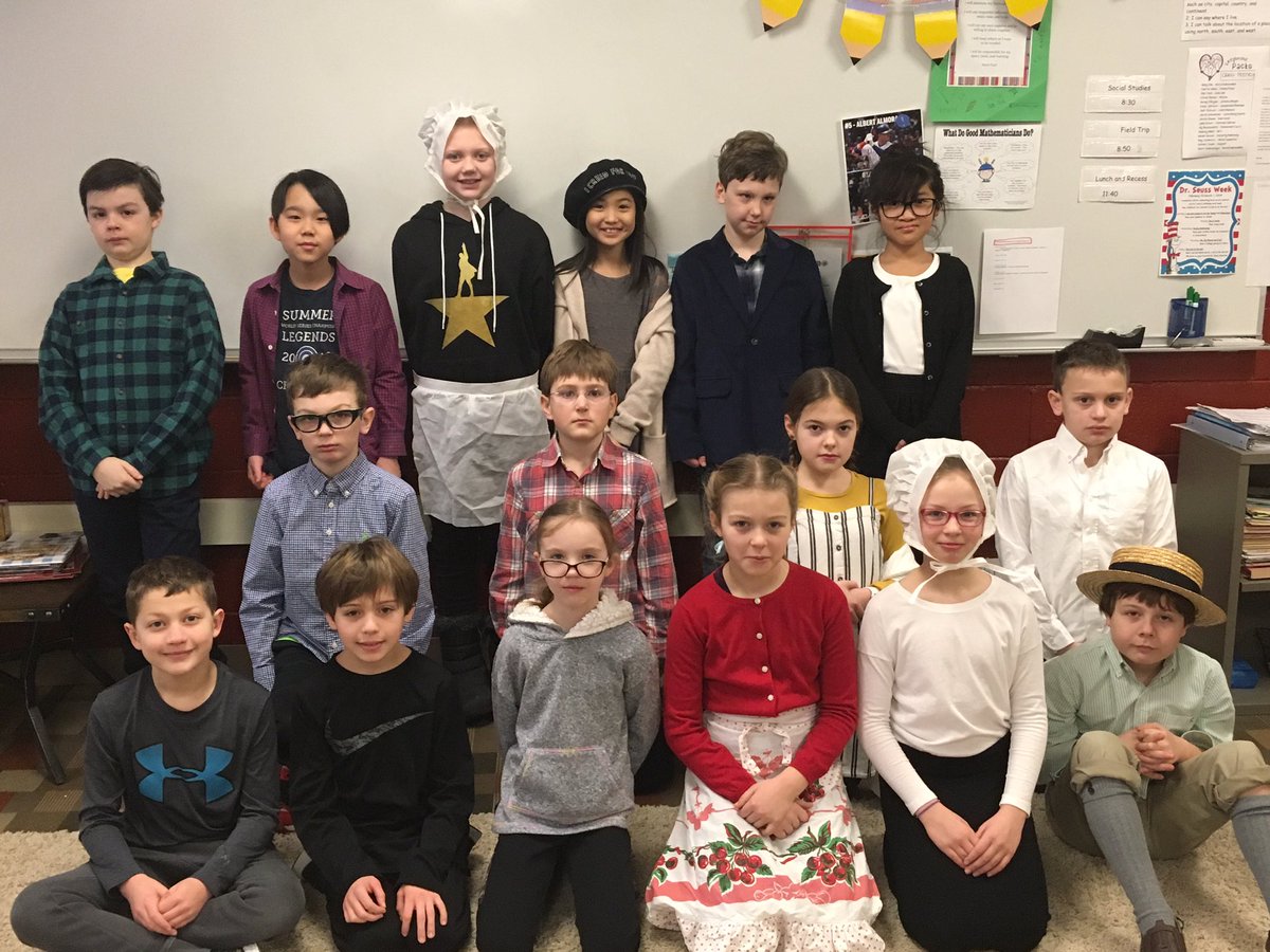 GB4th209's tweet photo. Students then (Colonial Days) and now! 😂#d28 https://t.co/QOu66TNLMQ