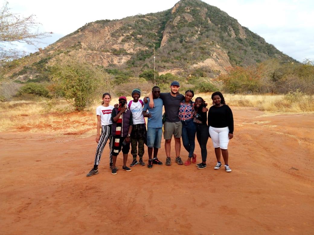 VFPUSA's tweet photo. Volunteer in Kenya!! (https://t.co/EmglGA7YRc) https://t.co/BiXXR1gJUu