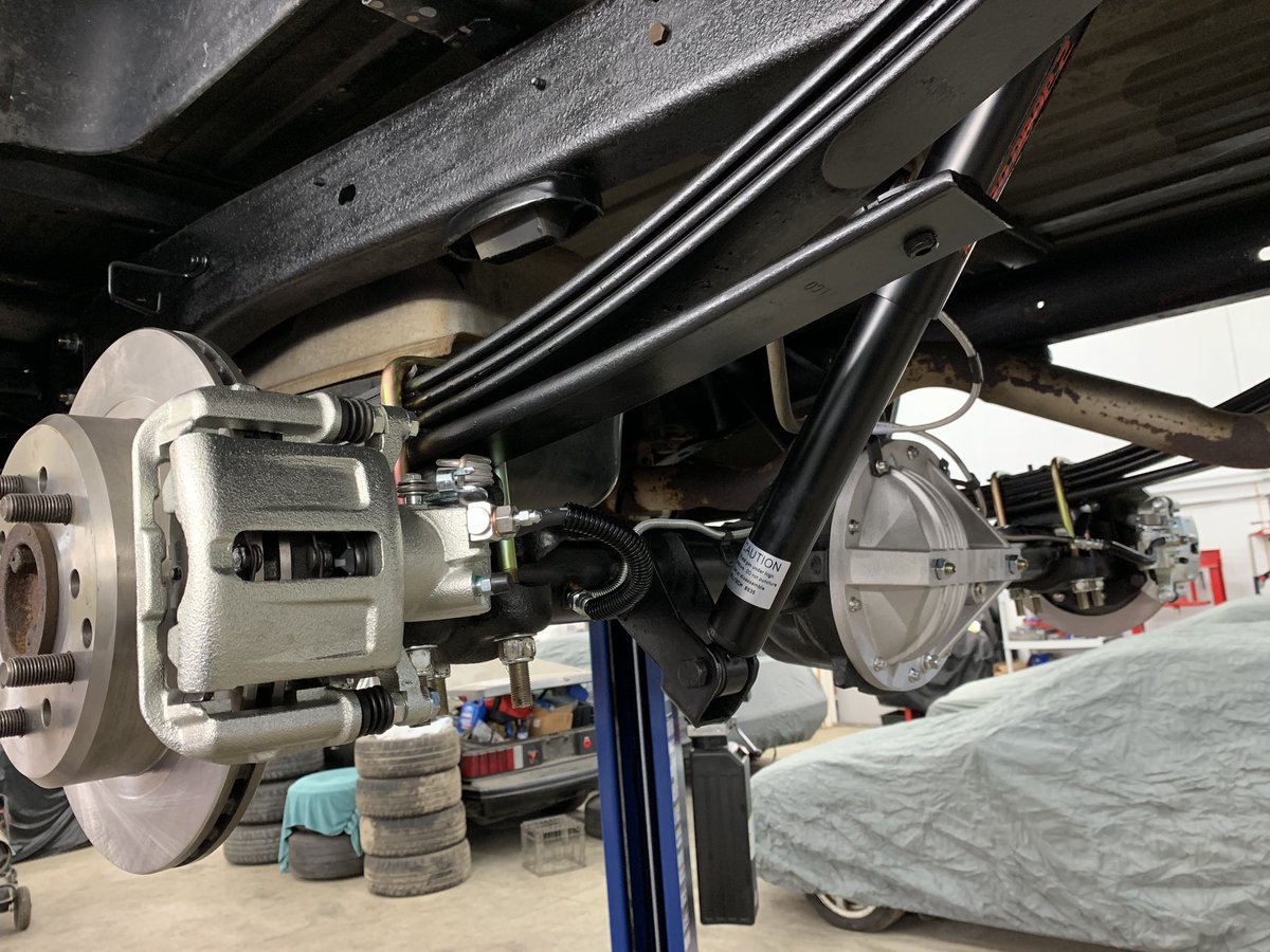 EricTheCarGuy's tweet photo. Well I didn’t get the chance to hack #cameramanbrian car yesterday, but I did finish work on the rear suspension and brakes of #etcgdadstruck #chevytrucks #differential #discbrakeconversion #loweredtrucks https://t.co/lWMaJF9IDV