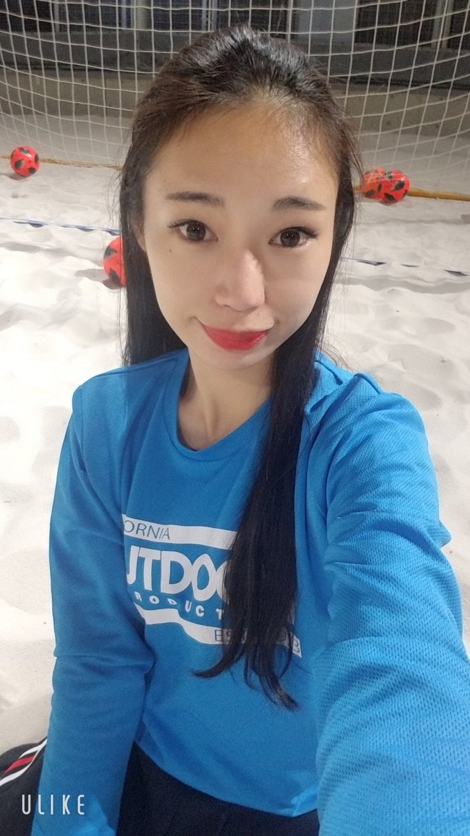 ビーチサッカー女子