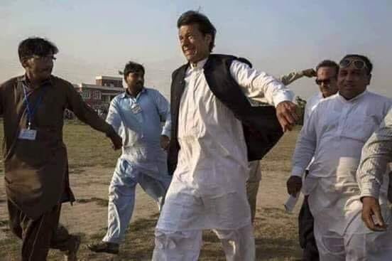 atal804's tweet photo. میرے درخت کس نے گرائے تھے 💪🏼
#PakistanStrikesBack #PakistanAirForceOurPride #Budgam #SayNoToWar #NationStandsWithPakForces #PakistanAirForceZindabad #Surprise #PAFStrikeBack https://t.co/LfBn7pmlD0