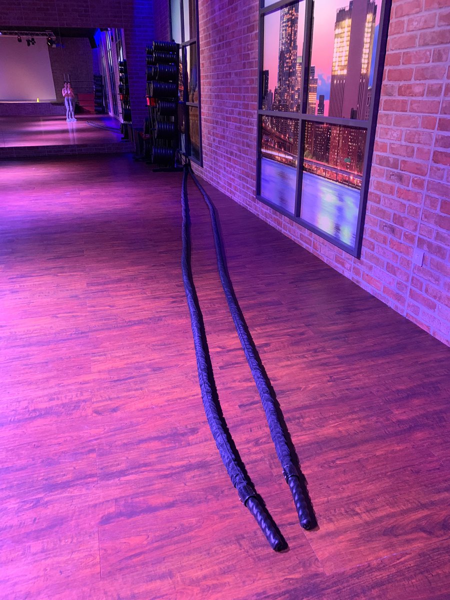 doctalons's tweet photo. #pointfitness #crosTraining : l’instrument de torture 🙈 https://t.co/buQ8OBVlsr