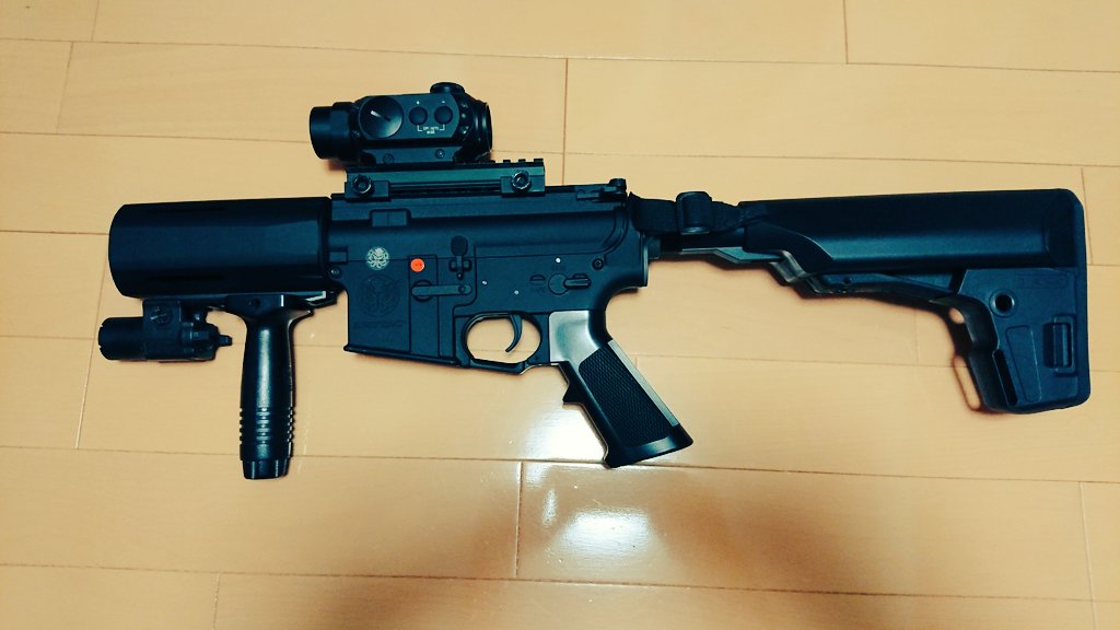 MNBKaT1's tweet photo. @foyfoy_airsoft いつも動画楽しく観てます(^o^)クロスボーン良いですよね！自分はクロスボーンのSDPを使ってます
動画アップ楽しみにしてますね(^o^)/ https://t.co/852typgiKd