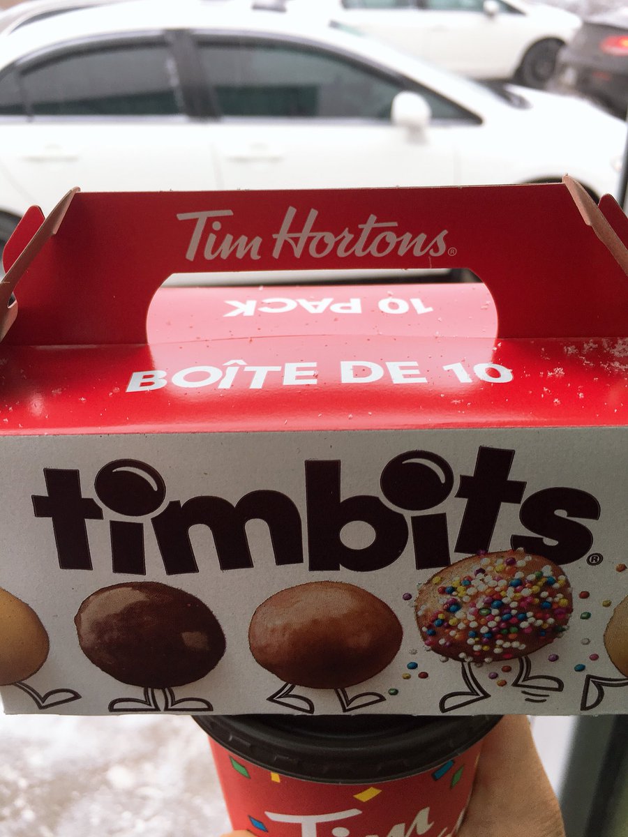 Manami65956912's tweet photo. I took a survey for Tim and got timbits!!😊
#Canada #Toronto #TimHortons #timbits https://t.co/yY3NRDVTtT