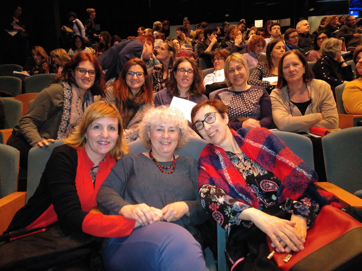 rosaxanak's tweet photo. Algú ha dit....
El més important no és arribar sola i primera, el més important és arribar juntes i a l' hora 💪💪 #COMSALUT2019 @Coral_Barcelona @salutpublicabcn @salutcat @ViladecansTweet @BeatriuPR @LorenzGemma https://t.co/ILx2ujAWsA