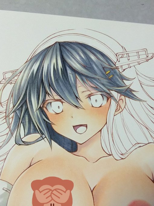 久しぶりにコットマンに描いてる!最近使ってた紙よりインクの吸い込み凄くて苦戦中だけど、なんとしても可愛く仕上げるんだぁー!!笑 