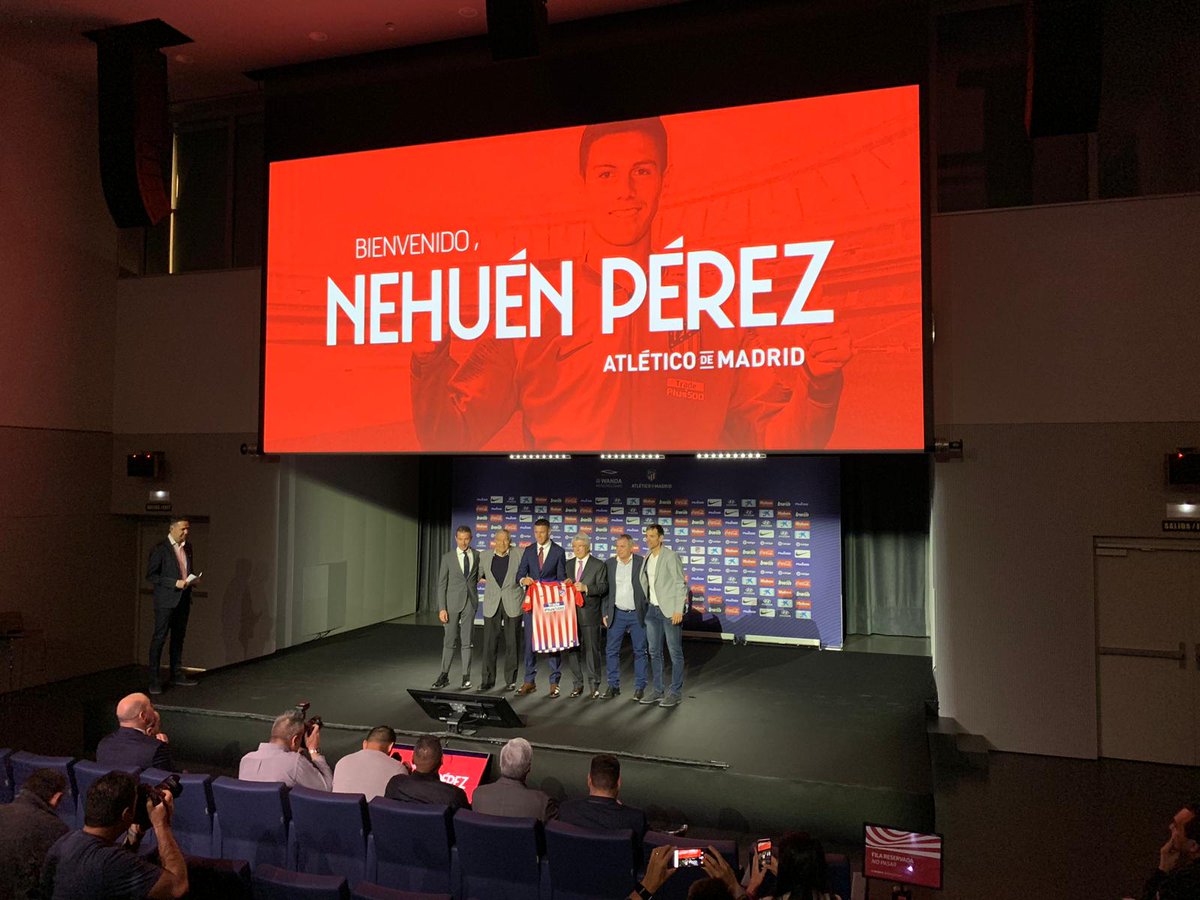 Nehuén Pérez, en su presentación (Foto: ATM).