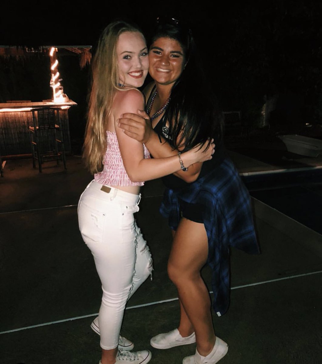 maconejulia's tweet photo. Happy birthday Shay Shay love u so much enjoy it ❤️❤️ @shayla_nagle https://t.co/ScwbijZi6a