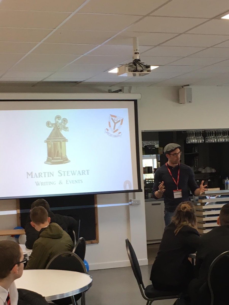 LoudounEnglish's tweet photo. @LoudounAcademy1 were delighted to welcome author Martin Stewart as part of the EA school libraries Spring Read. Pupils were given a creative writing workshop where Martin gave them tips and ideas on how to create stories, edit and redraft their work. Thanks @martinjstewart 📚👏🏻 https://t.co/KGFHfAspjM