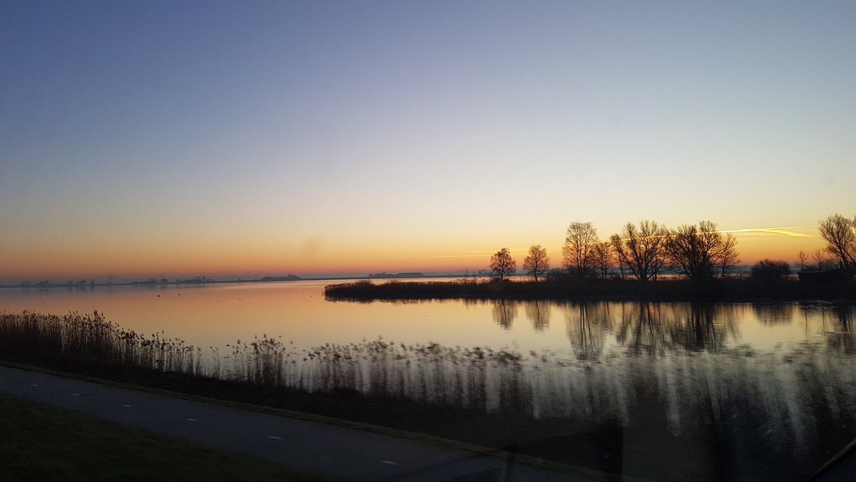 Alex_vantHof's tweet photo. Vandaag weer op een paar mooie plekken geweest in de kop van Noord-Holland en Overijssel voor o.a. @WaterschapHHNK. #verkeersonderzoek @sweconederland https://t.co/LjkzIFd7eH