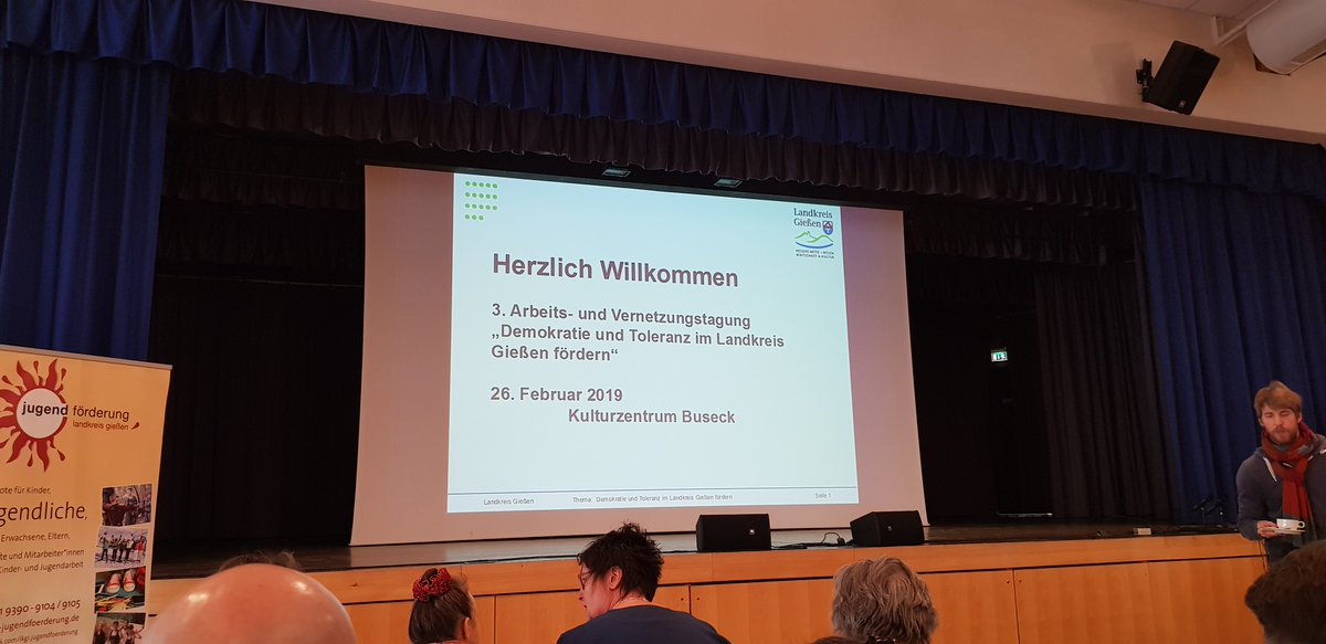 Gestern sind wir gerne der Einladung der Jugendförderung des Landkreises Gießen zur äußerst informativen und produktiven dritten Arbeits- und Vernetzungstagung "Demokratie und Toleranz im Landkreis Gießen fördern" im Kulturzentrum Großen-Buseck nachgekommen.