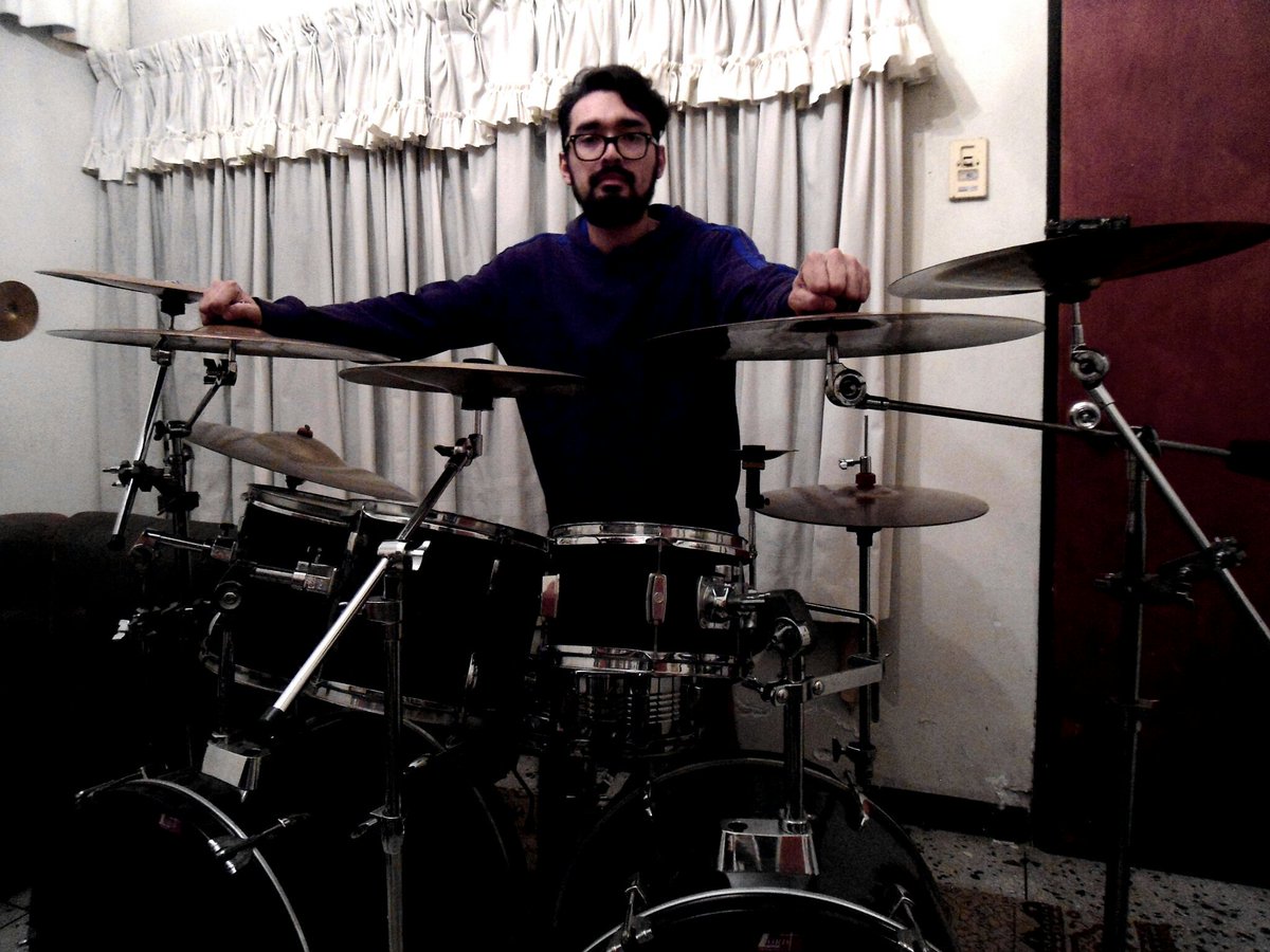 PortalXBanda's tweet photo. Damos bienvenida a Nelson Urdaneta, como baterista oficial. Musico experimentado. Perteneciendo a bandas como INDEX OF WICKEDNESS, IGNI DARE, RIÑA y LIVING DECOMPOSITION
#metalcore #Metal #rock #Táchira #Bogota #Cucuta #Thrasher #hardrock #groovemetal #rock #punk #thraeshmeta https://t.co/dbFz3OABNG