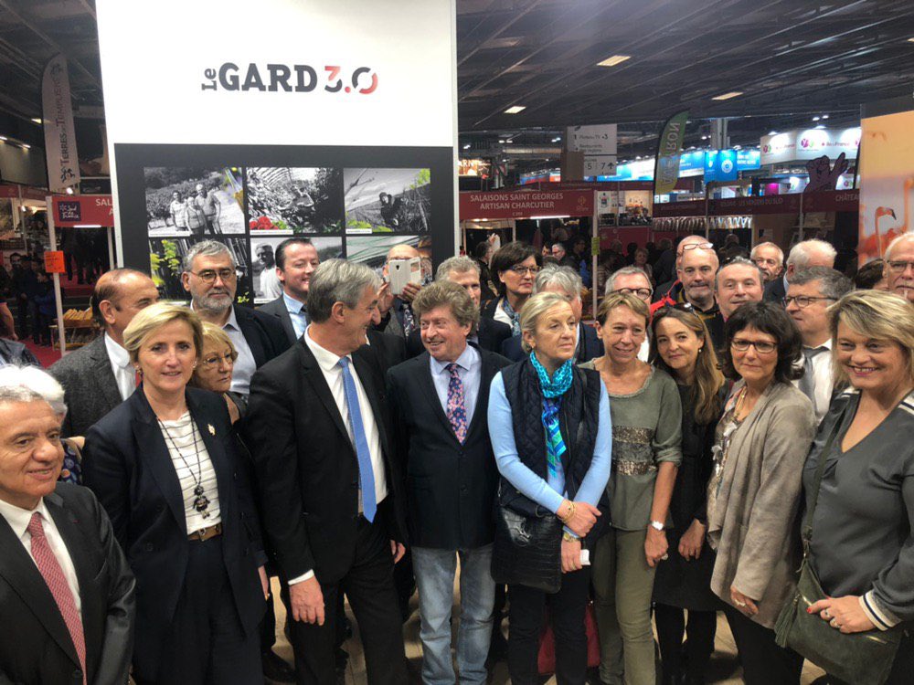 francoisedumas_'s tweet photo. #SIA2019 Présente ce matin aux côtés de Denis BOUAD, Pdt du @Gard , pour l’inauguration du stand #Bodegard Honorée d’accompagner les nombreux artisans et agriculteurs qui œuvrent au quotidien pour préserver notre terroir et promouvoir le savoir-faire gardois en France et au-delà. https://t.co/CXXKbXiUHn