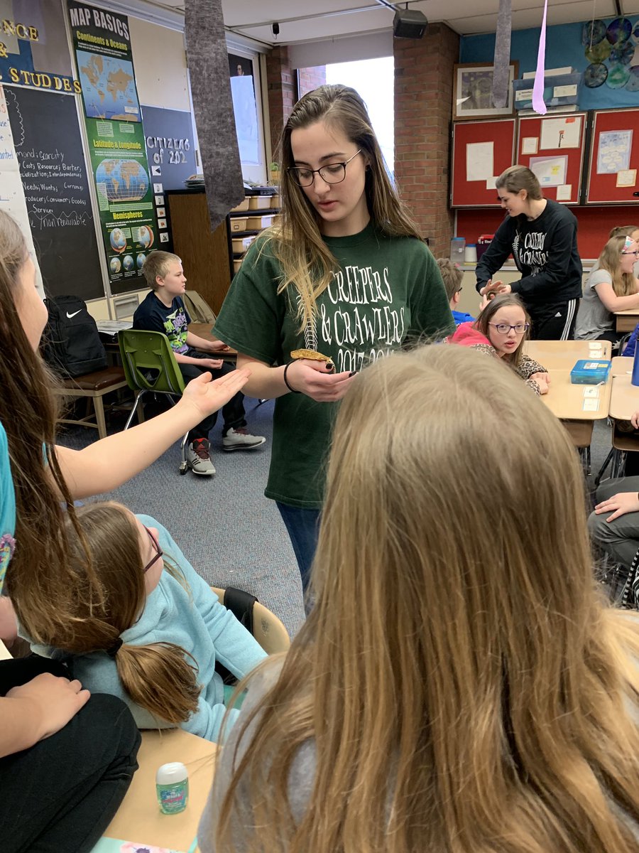katiestew232's tweet photo. Thank you Moniteau High School for sharing your Creepers &amp; Crawlers with our 5th graders @GCASDELEM !!! https://t.co/dMNf1nVuJZ