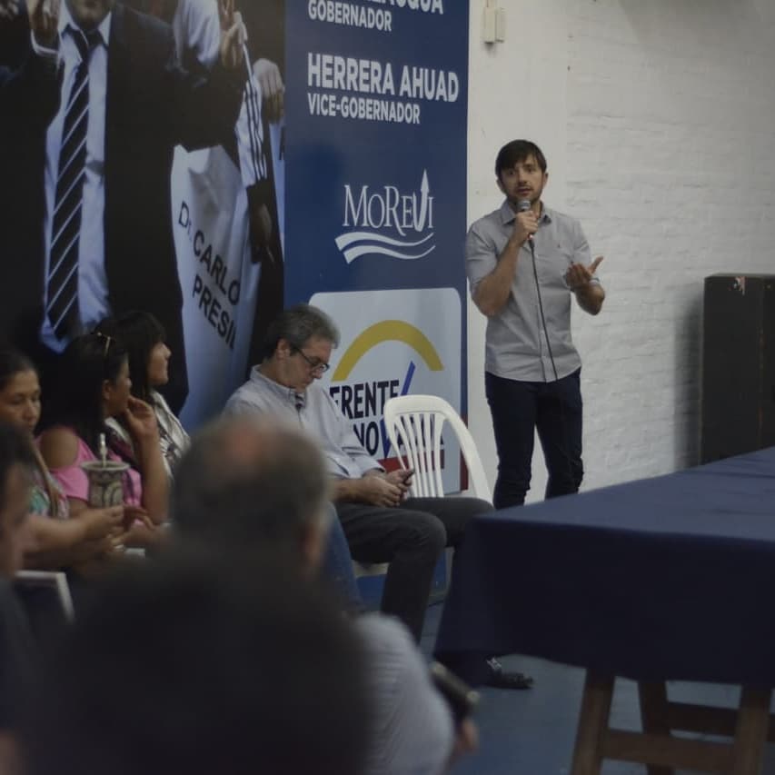 generenovadora's tweet photo. Arrancamos el 2019 capacitandonos y proyectando acciones para la construcción política de este año, con el objetivo de estar siempre #Juntos y #CercadelaGente

#GR #MoReVi https://t.co/9nOqBlkMTb