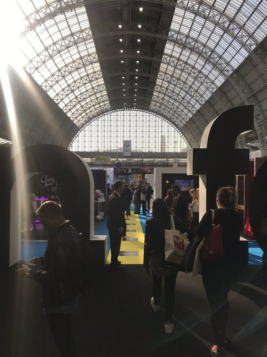 GCL_Logistics's tweet image. We are back for the final day of @EventProdShow on an unusually warm day in London!