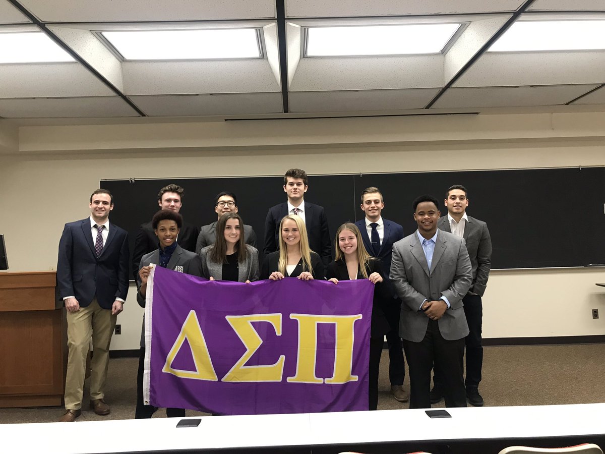Spring 2019 Pledge Class 🌹