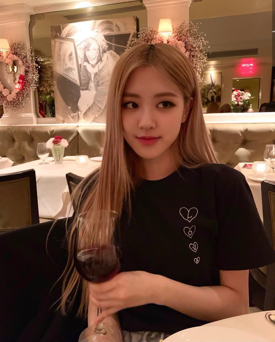 -𝐧𝐢𝐧𝐞𝐰 tweet media