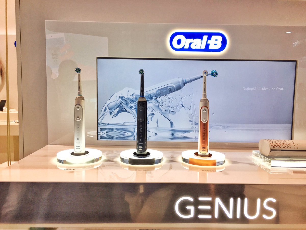 LucianT00's tweet photo. Amazing #toothbrush and #AI powered #ios #app combo. #oralb #mwc19 #oralhealth https://t.co/cdGgD31WsH