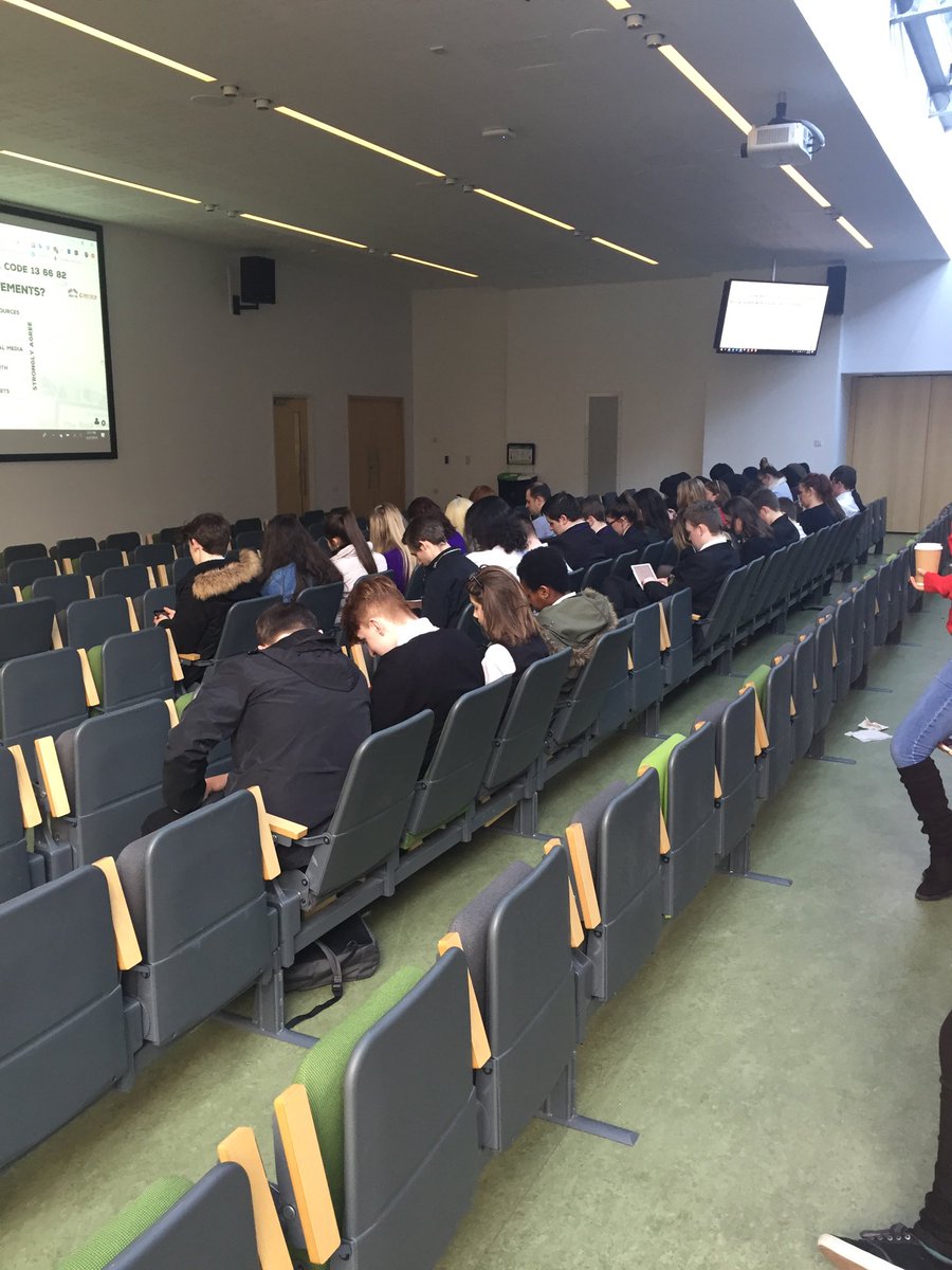 Welcome to ⁦@gcutoday⁩ school pupils from across Glasgow for the #mediaminded event with ⁦@USAinUK⁩