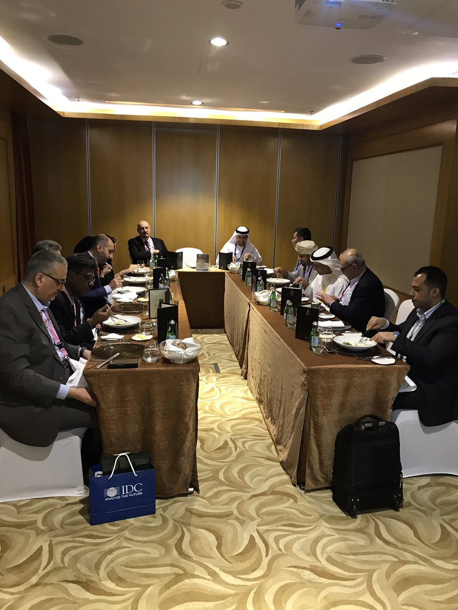 abhigopalka's tweet photo. Excellent discussions and networking with esteemed customers at #IDCCIOME Summit 2019 @InjazatUAE @IDCMEA https://t.co/RJDb4qKMDF
