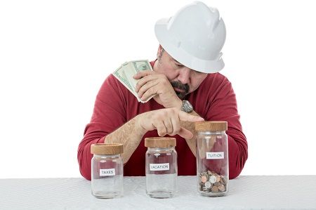 zzptarief's tweet photo. Wist je dat 60% van de #zzp'ers onder het kostendekkende #tarief werkt? Lees hier meer:  https://t.co/eWF0JyHDKJ https://t.co/orG9FjZrjy