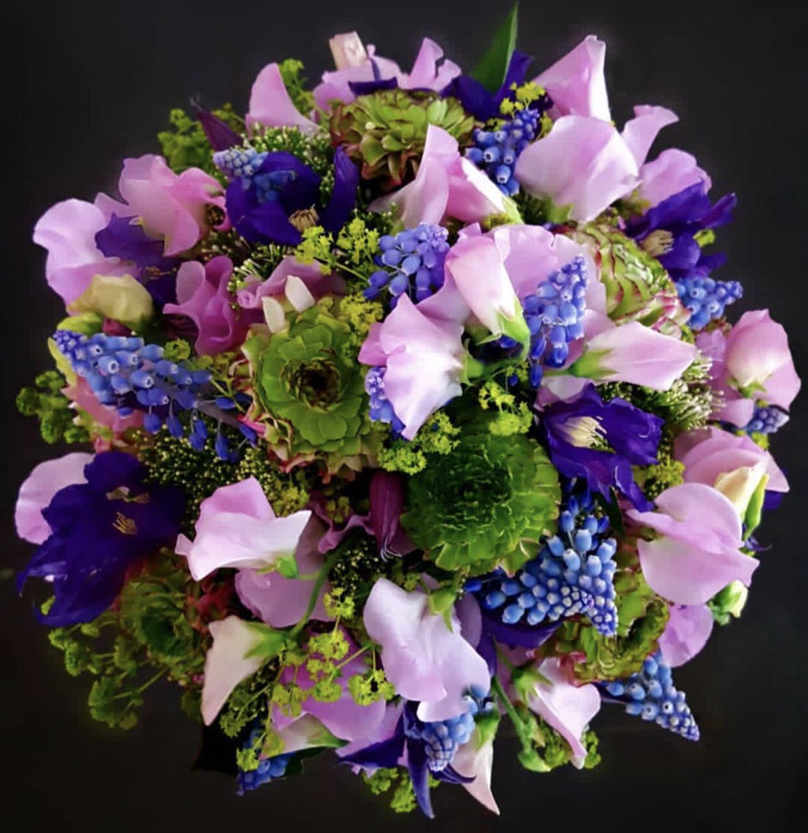 Marginpar's tweet photo. Our #Clematis Amazing® Blue Pirouette is styled in this gorgeous bouquet by CeeBee! (photo by @flower_ceebee) #Marginpar https://t.co/ITXP62RPMF