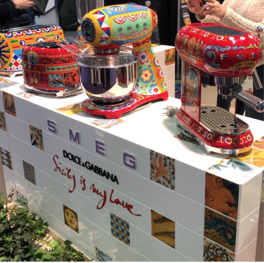 CaesarstoneUSA's tweet photo. #KBTribeChat A2) Bring on the fun #colorsandpatterns! #SmegUSA partnered with @dolcegabbana to create this stunning, graphic product line. https://t.co/V3m0qZmdUW