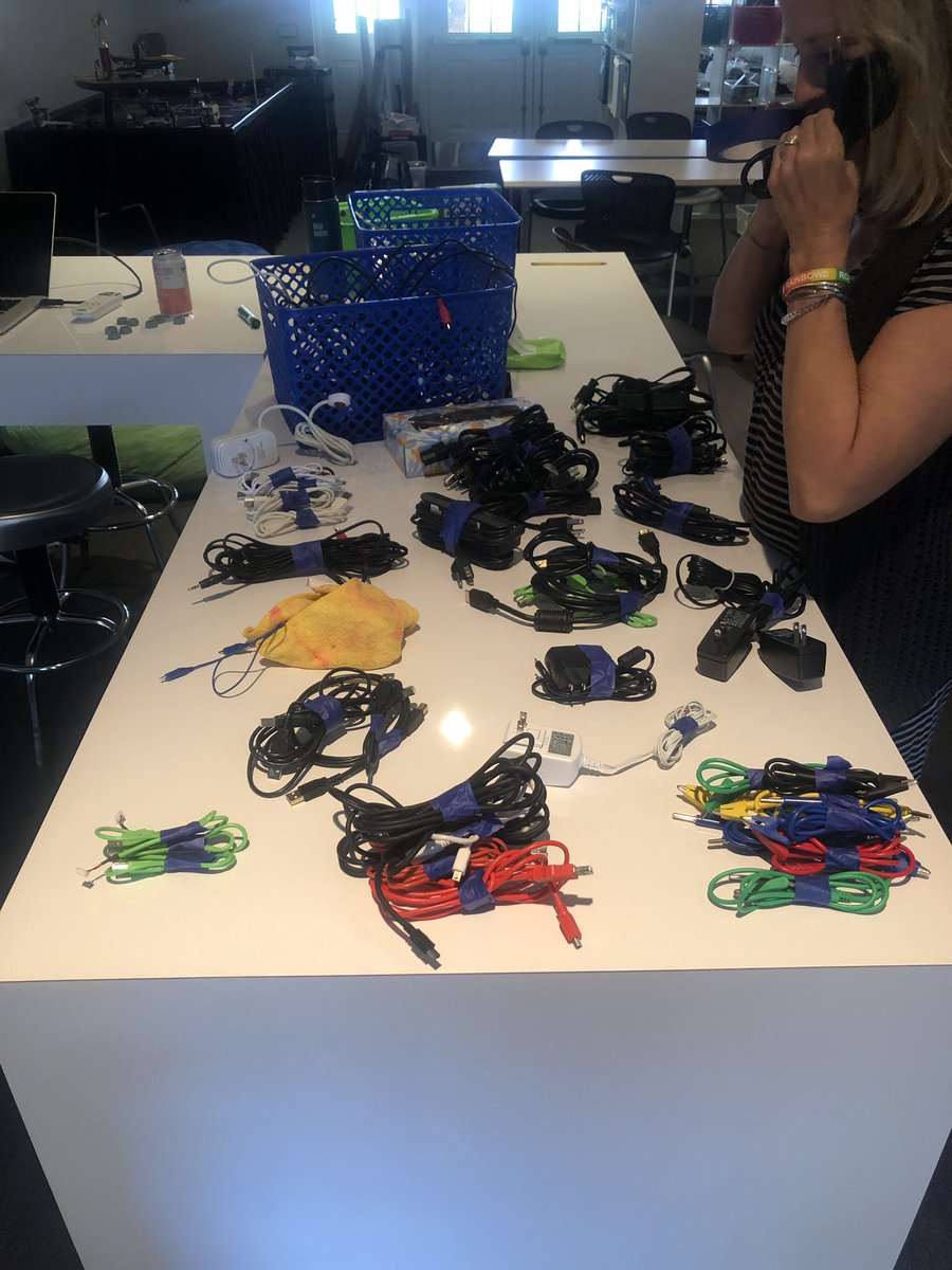 smtibor's tweet photo. Nothing feels more satisfying than organizing and wrapping cables. #steamproblems #makerspace https://t.co/XUQ2dM4K8z