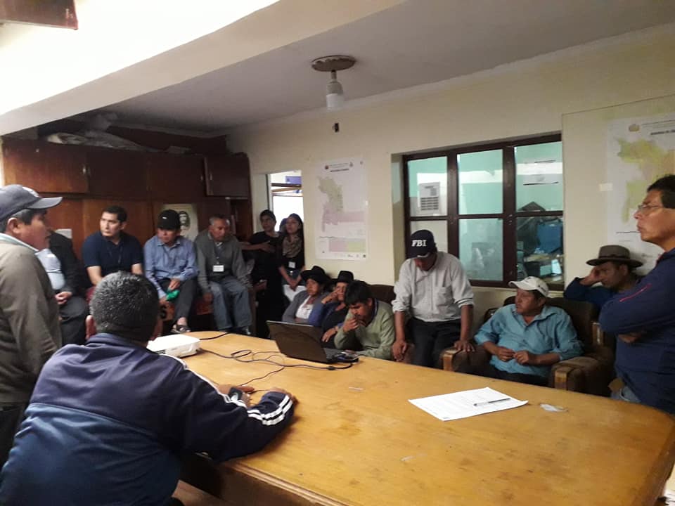 JDFATOS's tweet image. Taller de Capacitación al Equipo de trabajó de la J-DFATOS, dirigida por Leonardo Maturano Jefe de la Jefatura de Descolonizacion, Fortalecimiento de Autonomías Territoriales y de Organizaciones Sociales del Gobierno Autónomo de Chuquisaca.