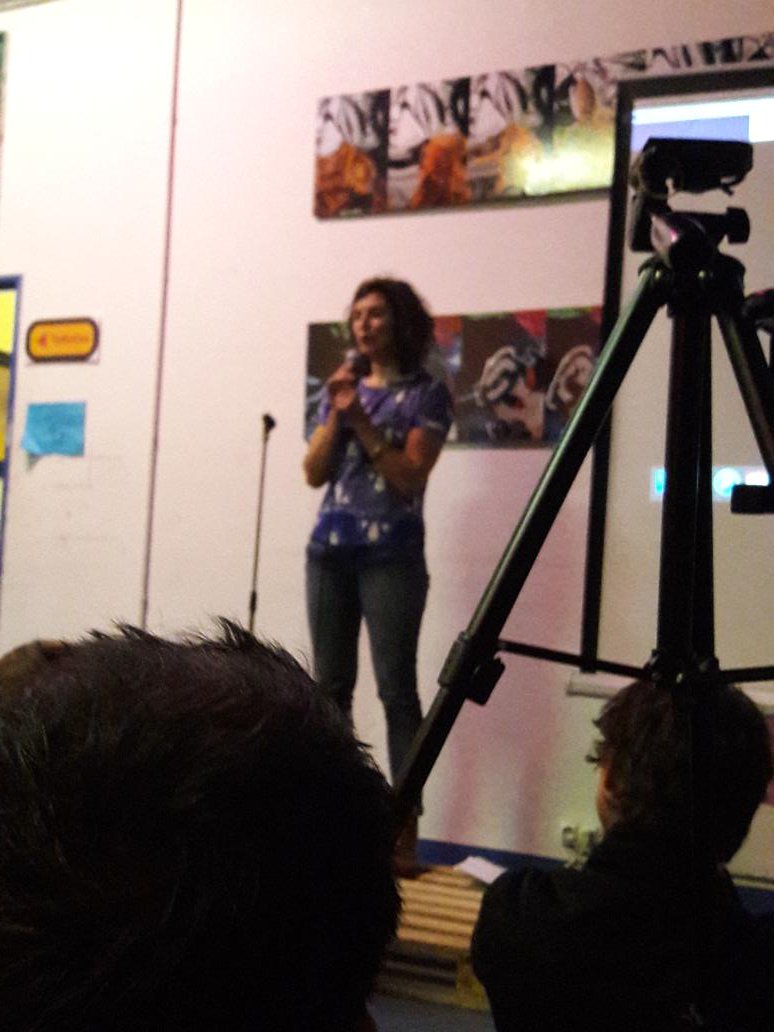 AMChronicles's tweet image. Au théâtre de Verre pour la soirée de retour du @Seed_Tour ☺
#freetheseeds #transition #semencespaysannes