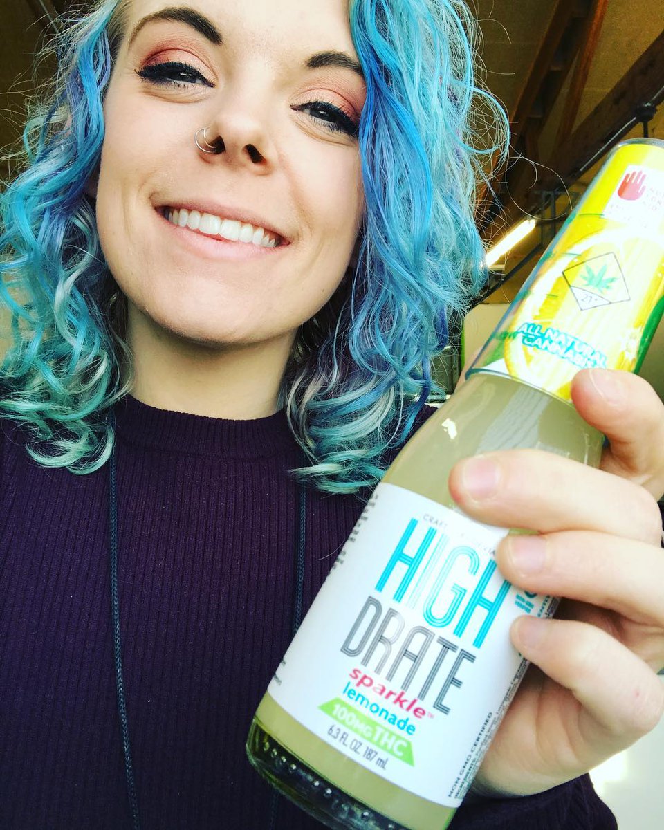 EvergreenHerb's tweet photo. Hump day treats π What do you do for a midweek pick me up?
π·: @greenladymj
-
#liveforevergreen #peacelovecannabis #highdrated #washingtoncannabis #cannabissociety #highsociety #infusedbeverages #i502 https://t.co/qqyPI1Tn57