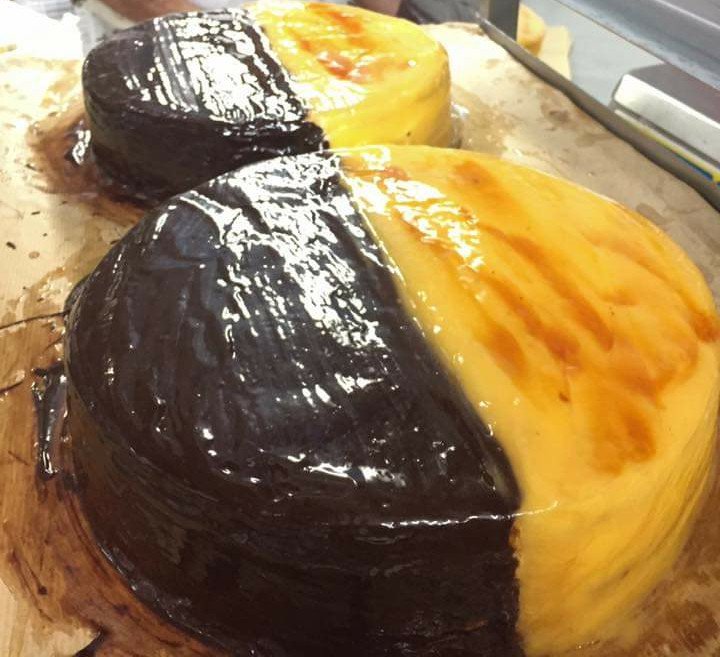 ElPetisu's tweet photo. Tarta de Trufa y Yema #parachuparselosdedos #recetas #Dulces #postres #FelizMiercoles https://t.co/zyNmGpcgXb