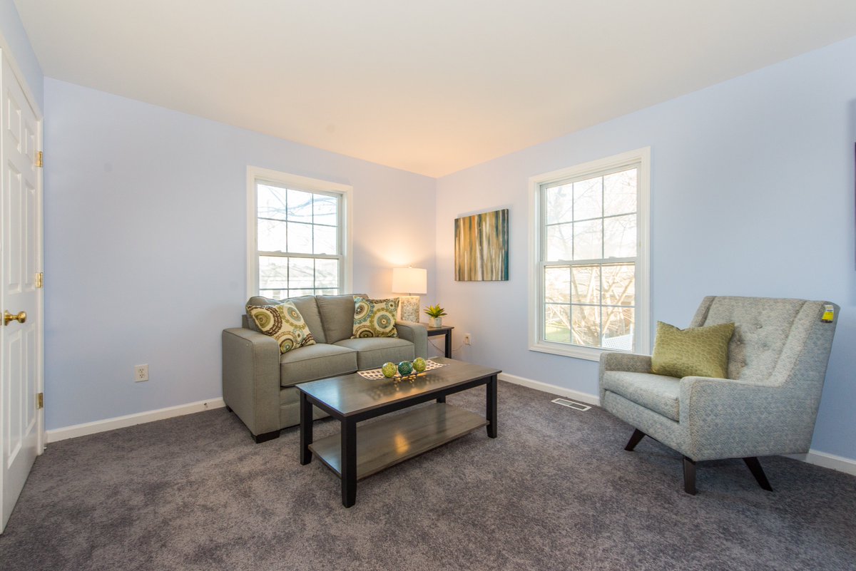 MichelleRemaxNJ's tweet photo. Half Duplex in convenient location in New Brunswick. 3 Stories, new SS appliances, Granite kitchen and much more! Call me for more information. #REMAX #REMAXDIAMOND #MICHELLERIZZO #NEWBRUNSWICK #NJHOMESFORSALE #REMAXHUSTLE https://t.co/Vfh0L9ZGZP