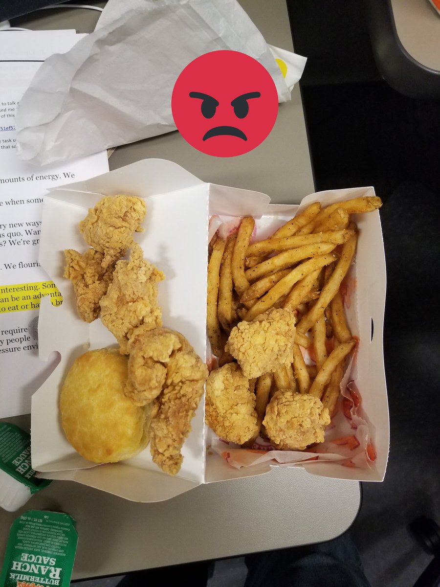 DoubleDCannabis's tweet photo. @PopeyesChicken ordered a #9 for a 7 peice chickin stirp meal. Tell me why your employees only gave me a 7 peice chicken nugget meal. If I wanted chicken nuggets I would of went to @McDonalds Truly feel like I got ripped off!! https://t.co/weiHxjLhSK