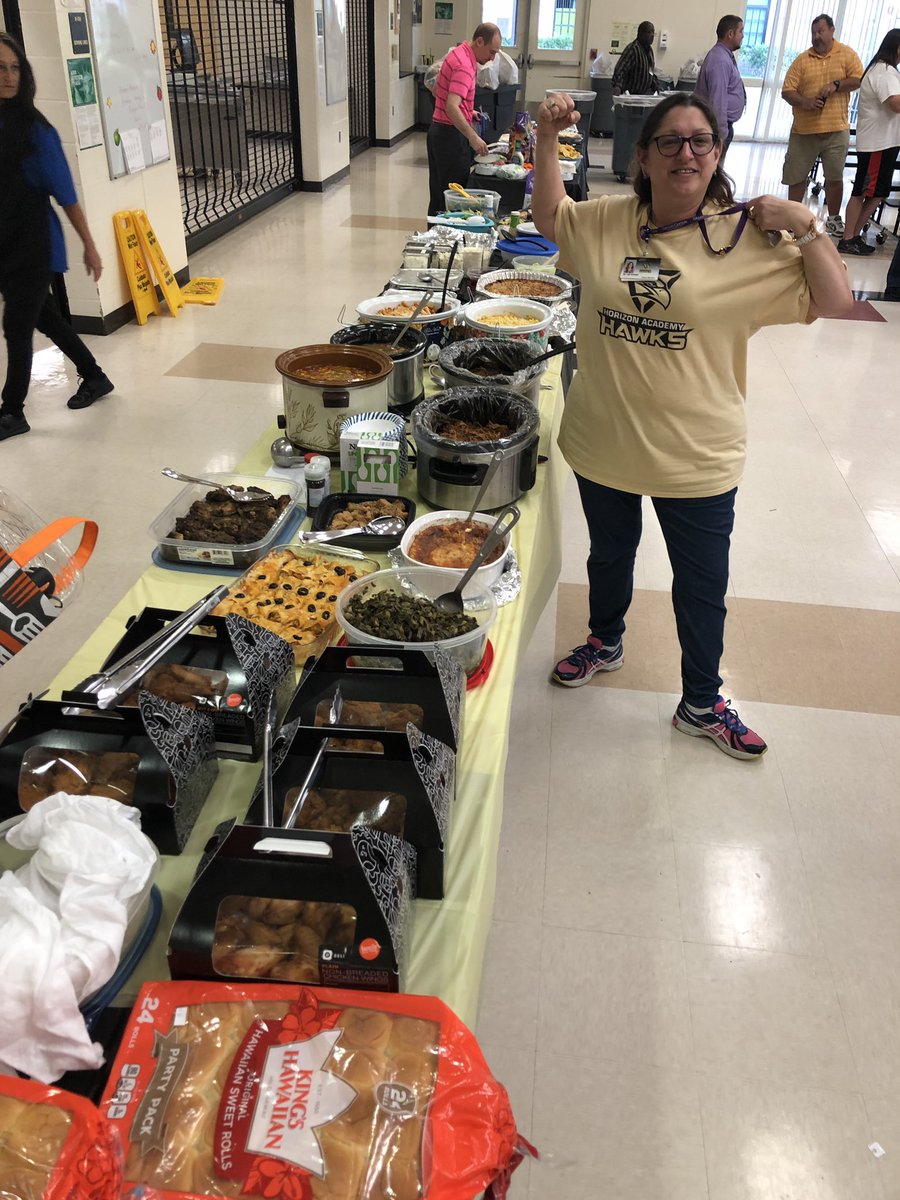 difyesci's tweet photo. @HorizonAcadFL Family Luncheon today! Staff really outdid themselves with all this home cooking goodness! #relationshipsfirst @theREALDonMaier https://t.co/BD84JOlla2