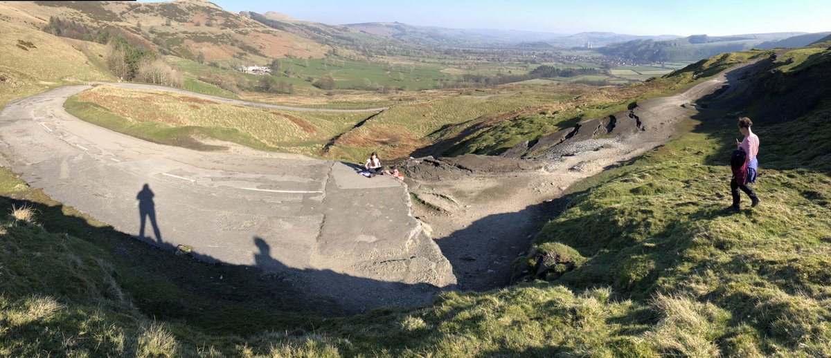 Beaut day at #MamTor today! Took the family for a little mooch around the place. #PeakDistrict #Derbyshire