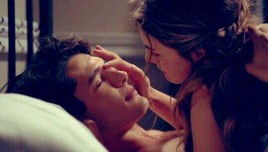 MFstatusfrases's tweet photo. "Fique com alguém que ame cada detalhe seu." https://t.co/h1Vn7y6Ms7