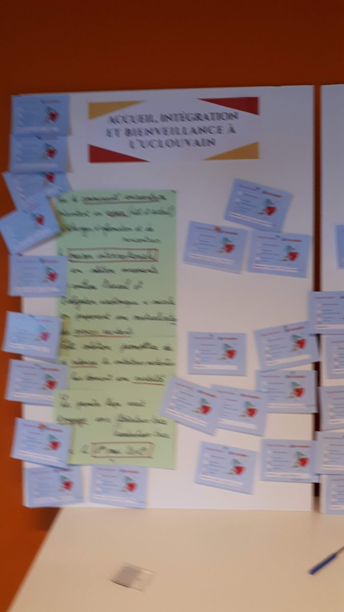 jpberthet's tweet photo. Retour sur le #hackapprendre @LouvainLL @UCLouvain_be Le Groupe 8 : Le pitch, la photo et la facilitation graphique https://t.co/63RfmvO0BO