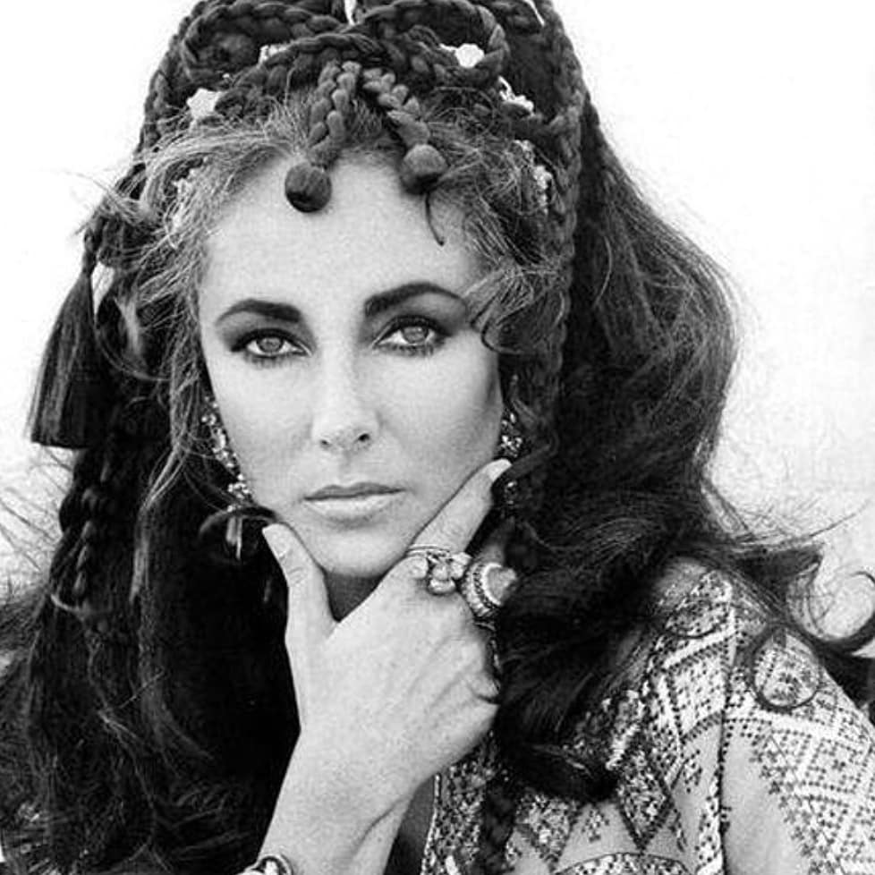 Born on this day: Elizabeth Taylor. 
Happy birthday my queen. 

All : Gianni Bozzacchi 
