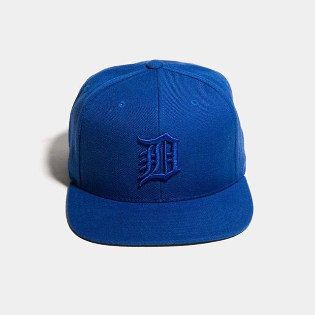 AcmeHatCo's tweet photo. Another awesome order for our friends at #dethrone. These #customsnapbacks are on our quick turn program with 10-12 day turnarounds. Using a pre-made #customhats for your #streetwear #fashion label let you test new colors + designs easily! Link is in bio if you need #hats! https://t.co/oOjeRkY3k3