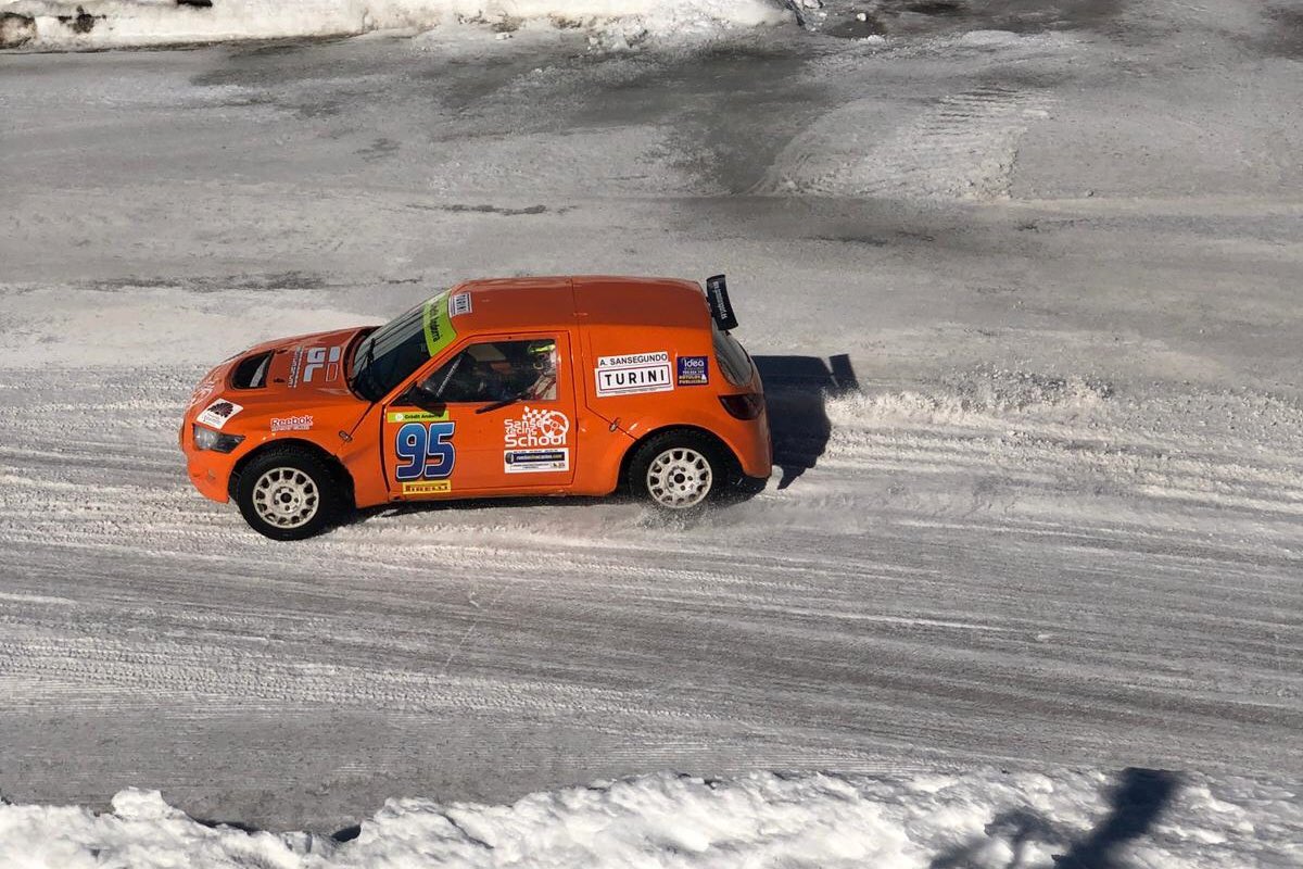 Fin de semana para recordar durante mucho tiempo!! Increíble lo bien que lo pase con el equipo <a href="/GCMotorsport1/">GC Motorsport</a> en las <a href="/GseriesACA/">Circuit Andorra - Crèdit Andorrà GSeries</a> @Circuit_Andorra Aquí tenéis la nota de prensa, una oportunidad más de seguir sumando experiencia e intentar cada vez ser un poco mejor piloto