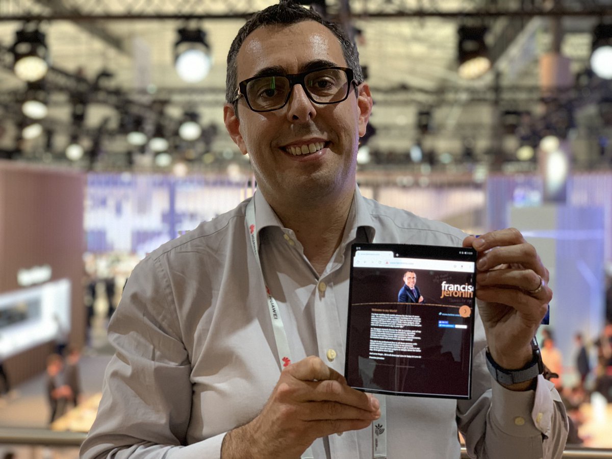 fjeronimo's tweet image. Here you go, the @Huawei #MateX, the most disruptive product I have seen in the last 10 years #HuaweiMateX #MWC2019 #MWC19