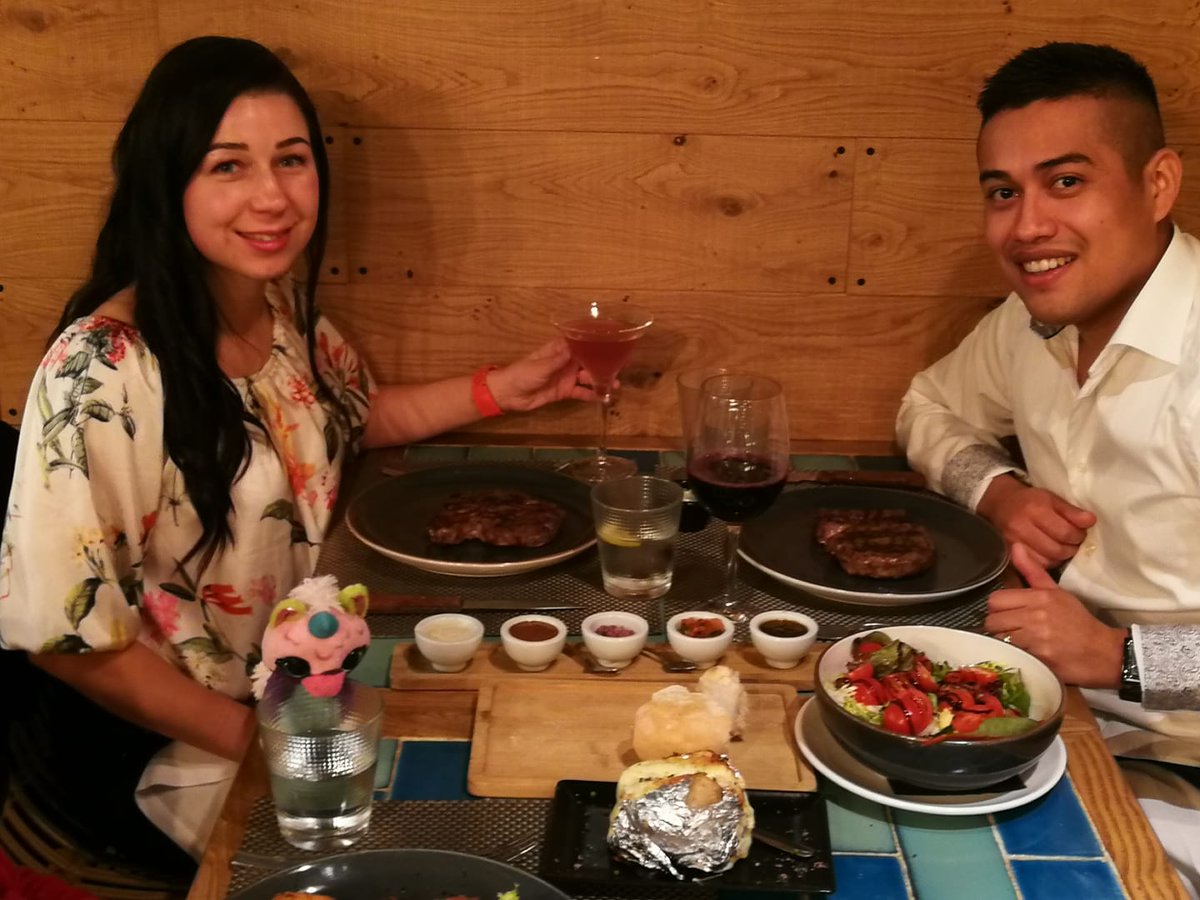 Appointfix's tweet photo. Here’s a picture of our beautiful Valentine’s Day Contest winners 😍 Sylwka &amp; Neri Ardon, enjoying a romantic dinner 🥂 with delicious Argentine steak &amp; yummy cocktails at La Pampa Grill Restaurant in Malaga, Spain.🍹Viva el amor! 💕 #appointfix #appointfixlove #valentinesday2019 https://t.co/UfaZmZ7OYX