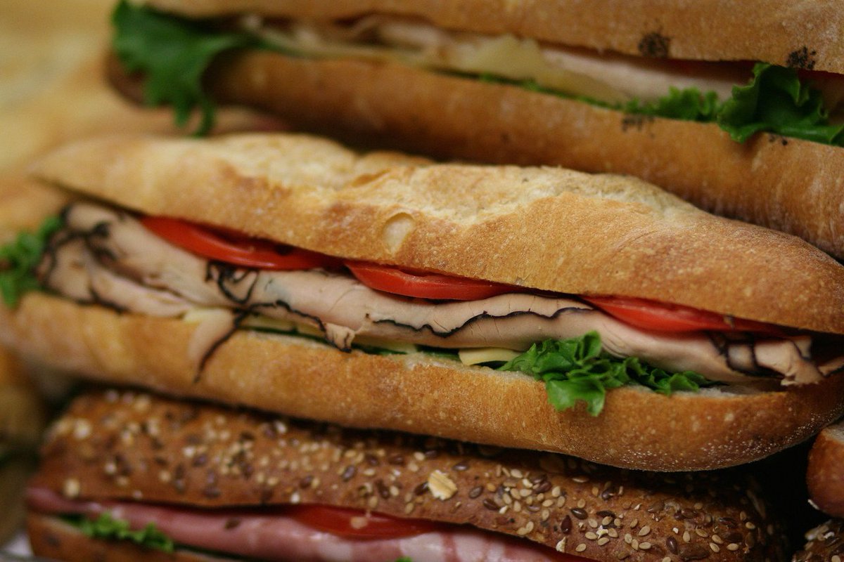 TodaroBros's tweet photo. Horseradish is simply no good without the #RoastBeef. #WhatsForLunch #NYCsBestSandwich #TodaroBros https://t.co/r68zqVHXjS