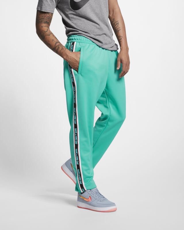 nike have a nice day jacket