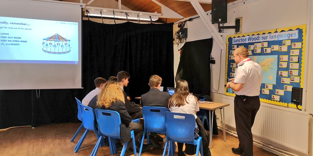 Mariana_ftf's tweet photo. Today at @SanctonWood with their year 10 students talking about their next steps! Thank you very much to all our volunteers for coming and sharing your experience with them! @EastEnglandAmb @RoyalNavy @ESgloballaw #FormingCareers #Education #Careers #NextStep https://t.co/kMbuv22BDC