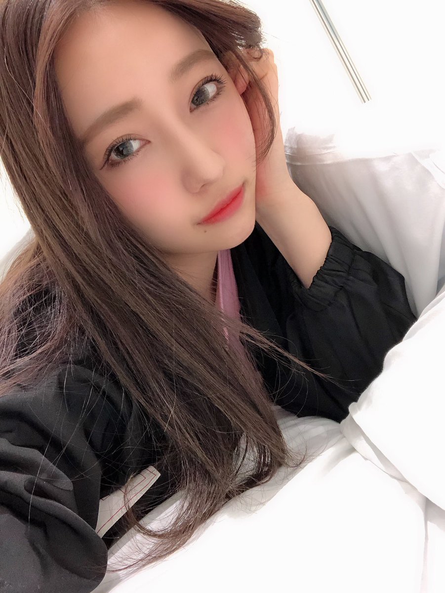 こんなに綺麗なルックスで関西弁は萌える